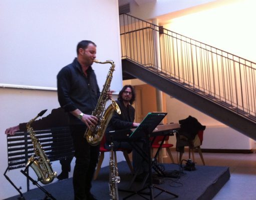 Mercoledì 11 Caffè Alzheimer. Sax e tastiera a Palazzo Incontro