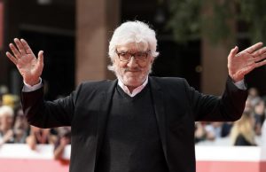Addio a Gigi Proietti. Tutta Roma e l’Italia intera lo piangono