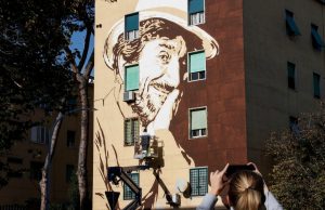 Roma celebra Gigi Proietti attraverso la street art
